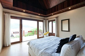 Villa H