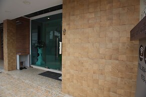 Pintree Service Apartment Pattaya