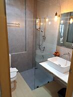 Journey Hostel Suratthani