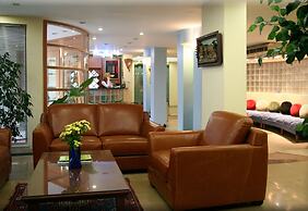 VIP Apart Hotel