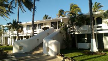 Mar Paraiso Queen