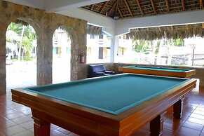 Mar Paraiso Queen