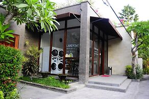 Puri Mesari Suites