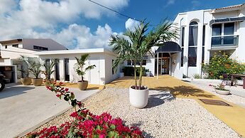 Modern Hotel Aruba