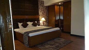 Lytton Hotel