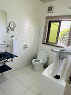Nomads Court Lodge