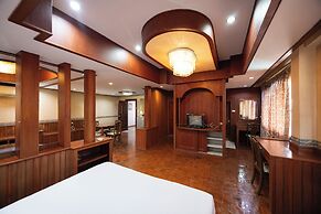 Sabai Hotel Lopburi