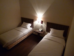 9 Square Hotel - Bangi