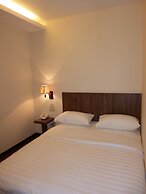 9 Square Hotel - Bangi