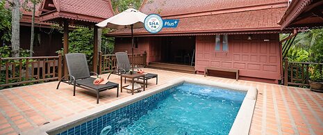 Baan Amphawa Resort & Spa