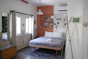 Rena's House