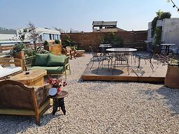 Rena's House
