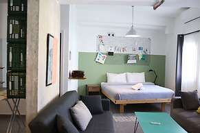Rena's House