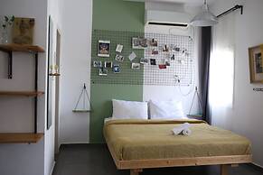 Rena's House