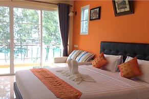 Greenseaviewresort Bangsaphan