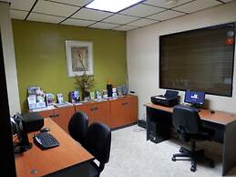 Aparthotel Sevilla Suites