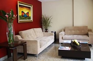 Aparthotel Sevilla Suites