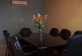 Aparthotel Sevilla Suites