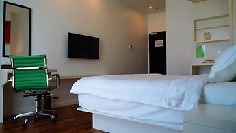 Pine Garden Hotel