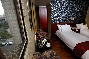 Gene Long Haiyatt Hotel