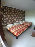 Holiday Beach Inn