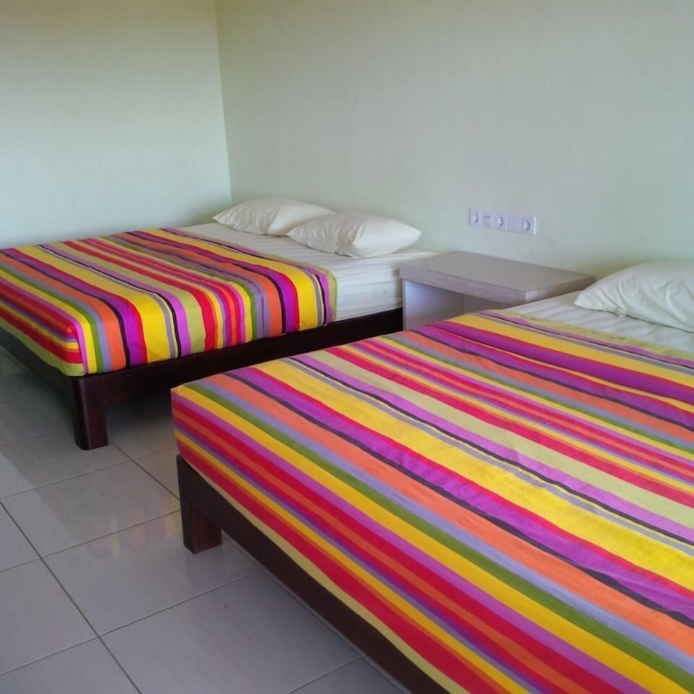 Holiday Beach Inn