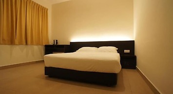 Merlin Hotel