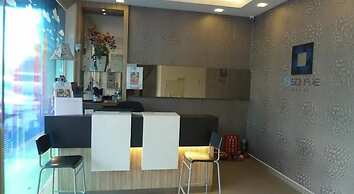 9 Square Hotel - Kota Damansara