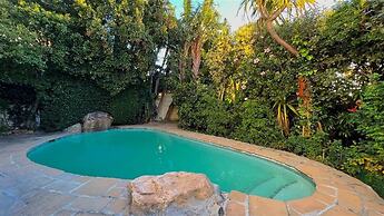 Cape Rose Cottage