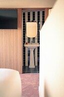 Lala Hotel