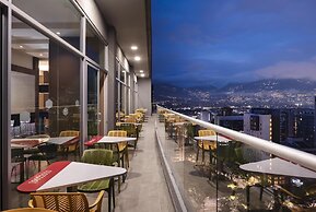 Hampton by Hilton Medellin