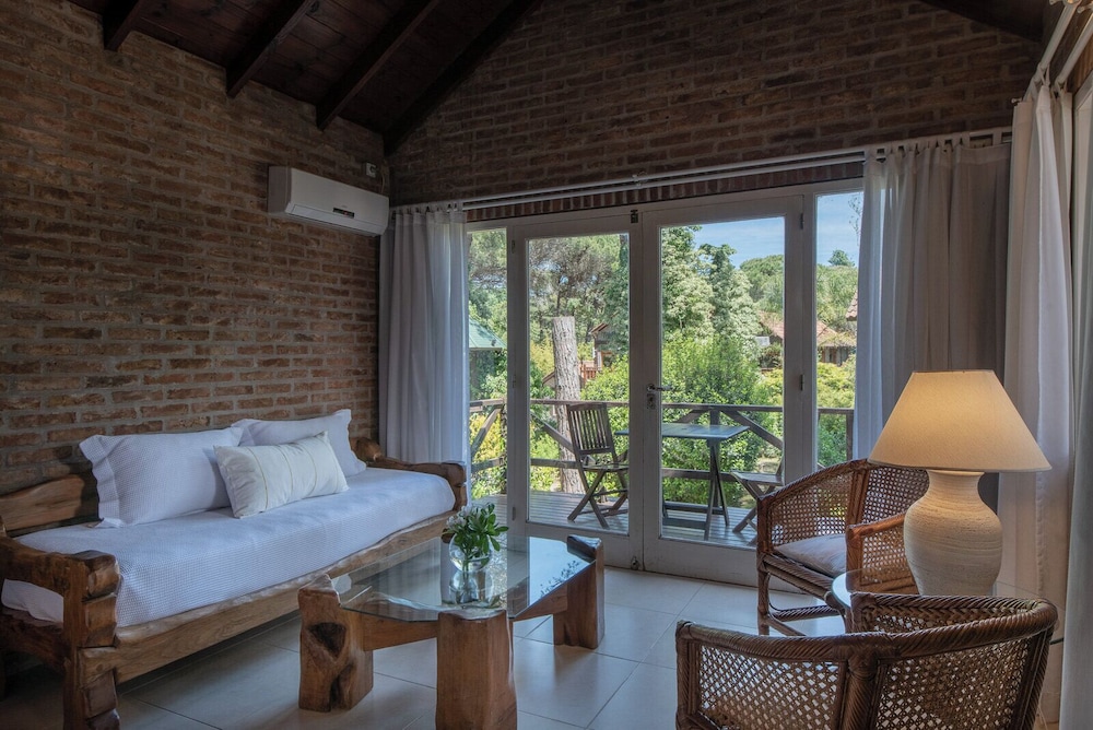 Carilo Village Apart Hotel & Spa