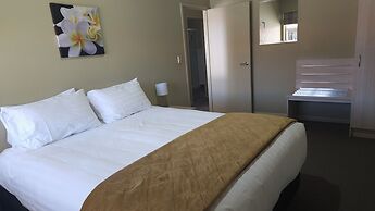 Sierra Motel