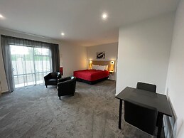 Sierra Motel
