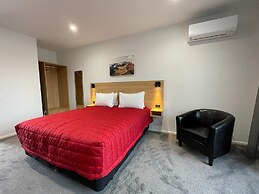 Sierra Motel