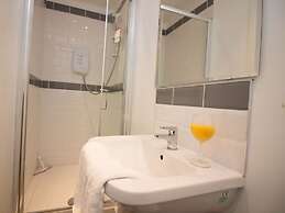 Beddoe Apartments