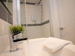 Beddoe Apartments