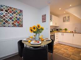 Beddoe Apartments