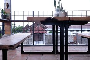 H-Ostel - Hostel