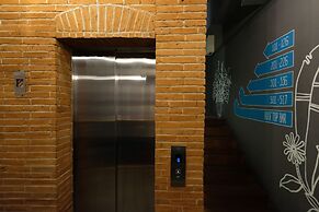 H-Ostel - Hostel