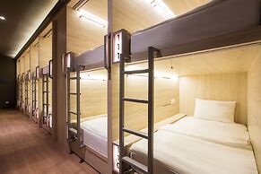H-Ostel - Hostel