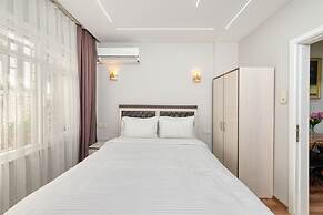 Bright Apart Hotel