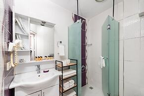 Bright Apart Hotel