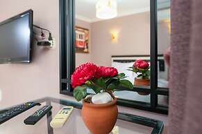 Bright Apart Hotel