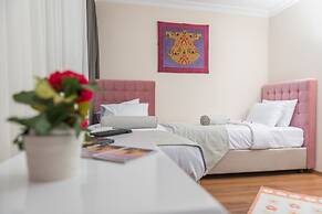 Bright Apart Hotel