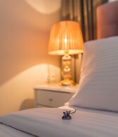 Bright Apart Hotel