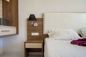 Stamos Hotel