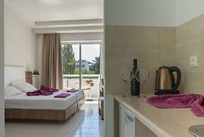Stamos Hotel