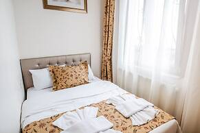 Camelot Apartment