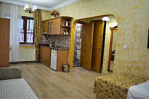 Camelot Apartment